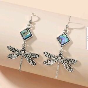 ✨3 FOR $28✨🆕  DRAGONFLY MOSAIC DROP EARRINGS